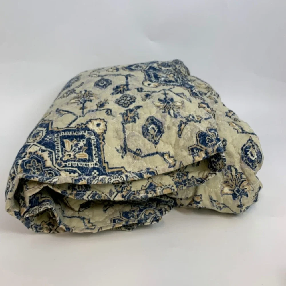 Southshore Fine Linens Oversized Seven Piece Quilt Set Full Queen Blue Medallion